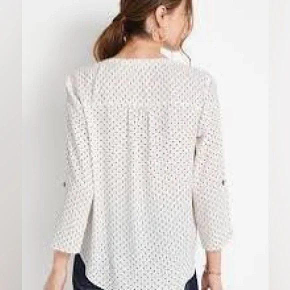 Maurice’s Women's Cream Polka Dot Popover Blouse Size L - Picture 2 of 15